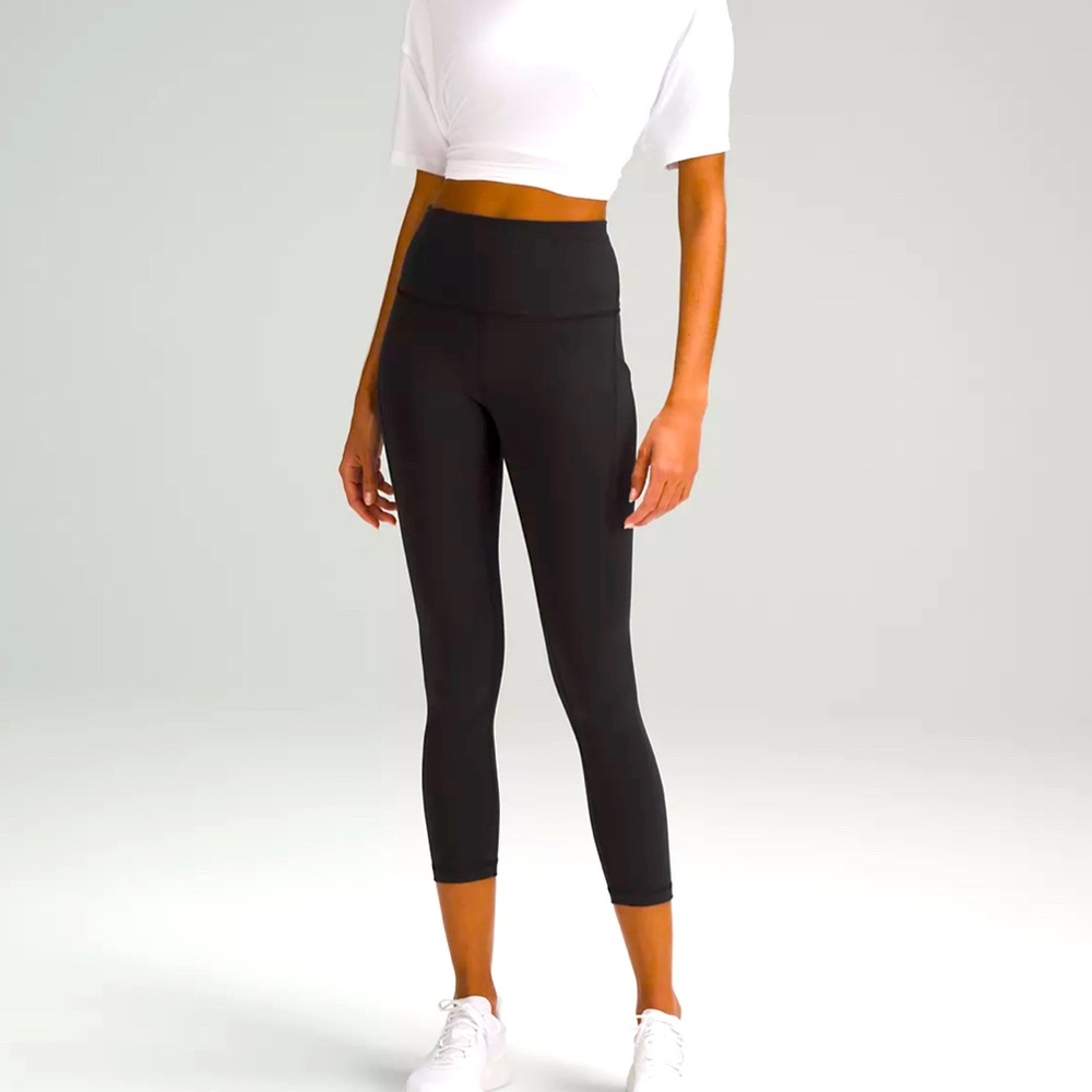 Lululemon high rise crop -EUC🖤